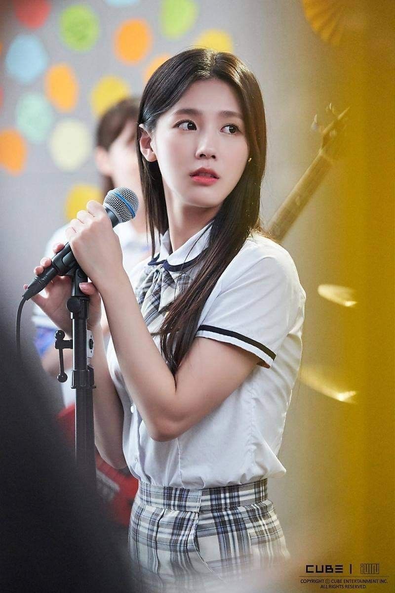 (G)-IDLE 미연.jpg