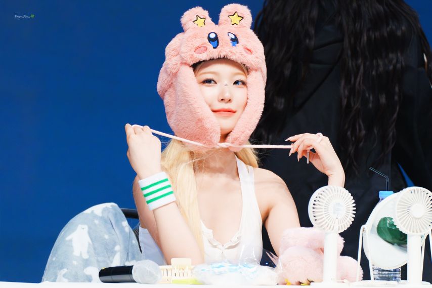 프로미스나인 백지헌