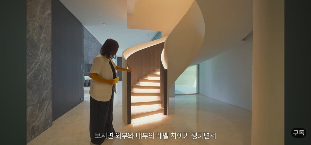 유튜브에 최초로 공개된 매매가 300억 에테르노 청담 내부 ㄷㄷ