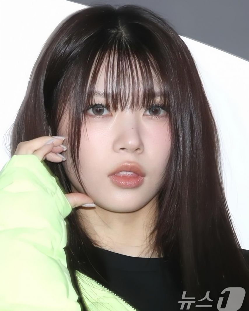 ILLIT(아일릿) 모카
