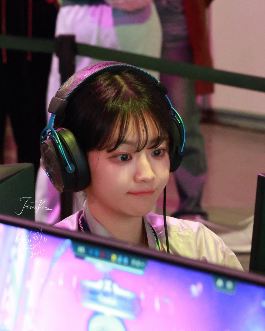 [QWER] 쵸단
