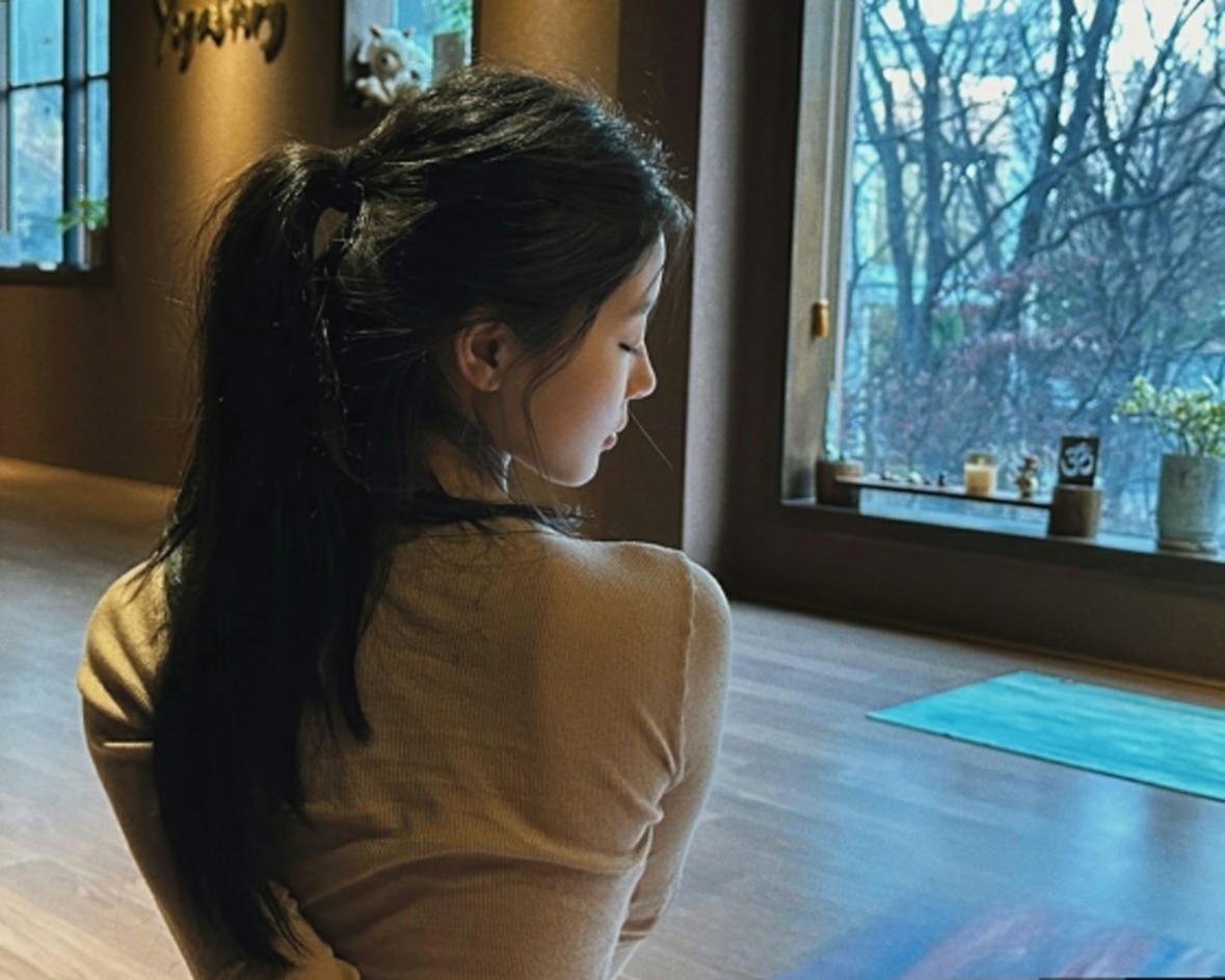 요가하는 김유정