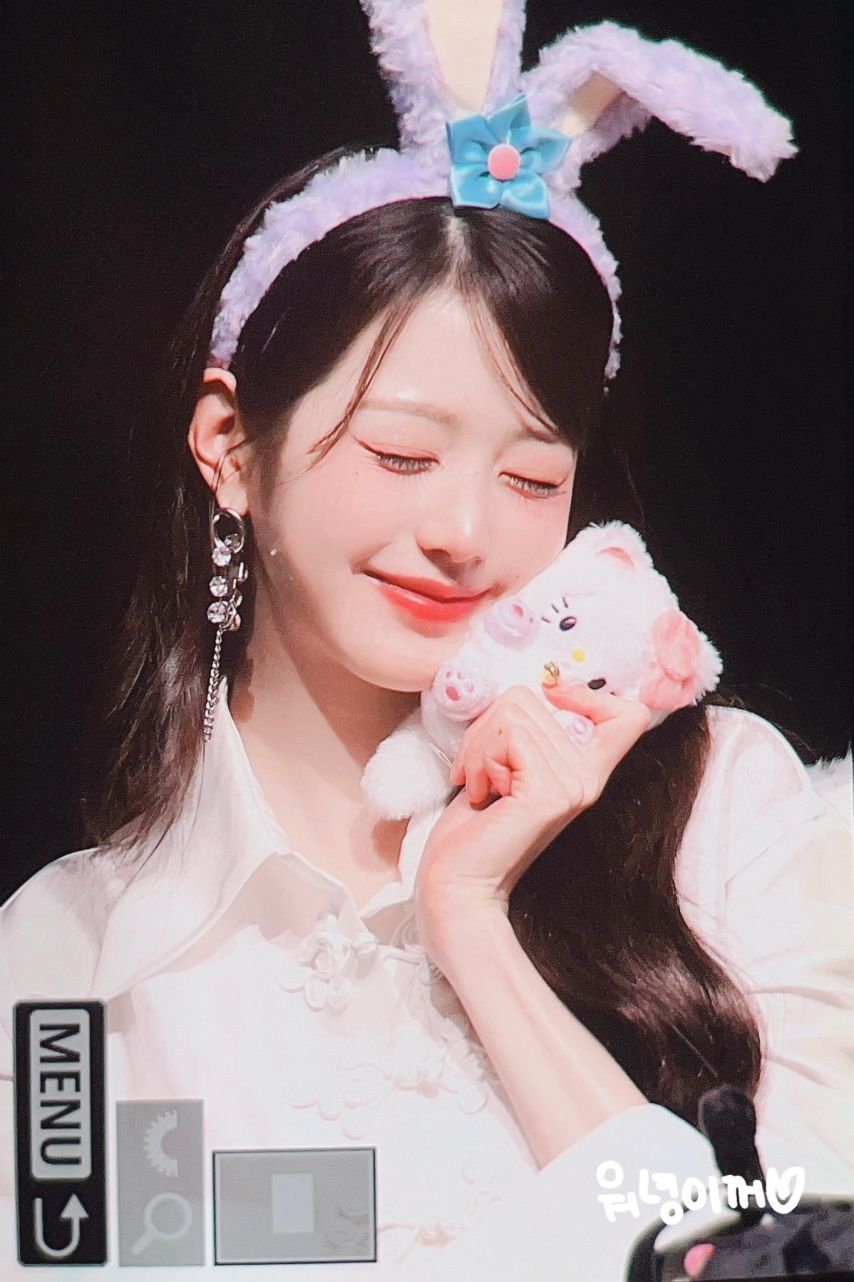[아이브] 눈 감은 장원영
