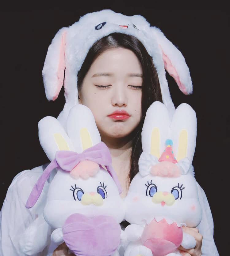 [아이브] 눈 감은 장원영