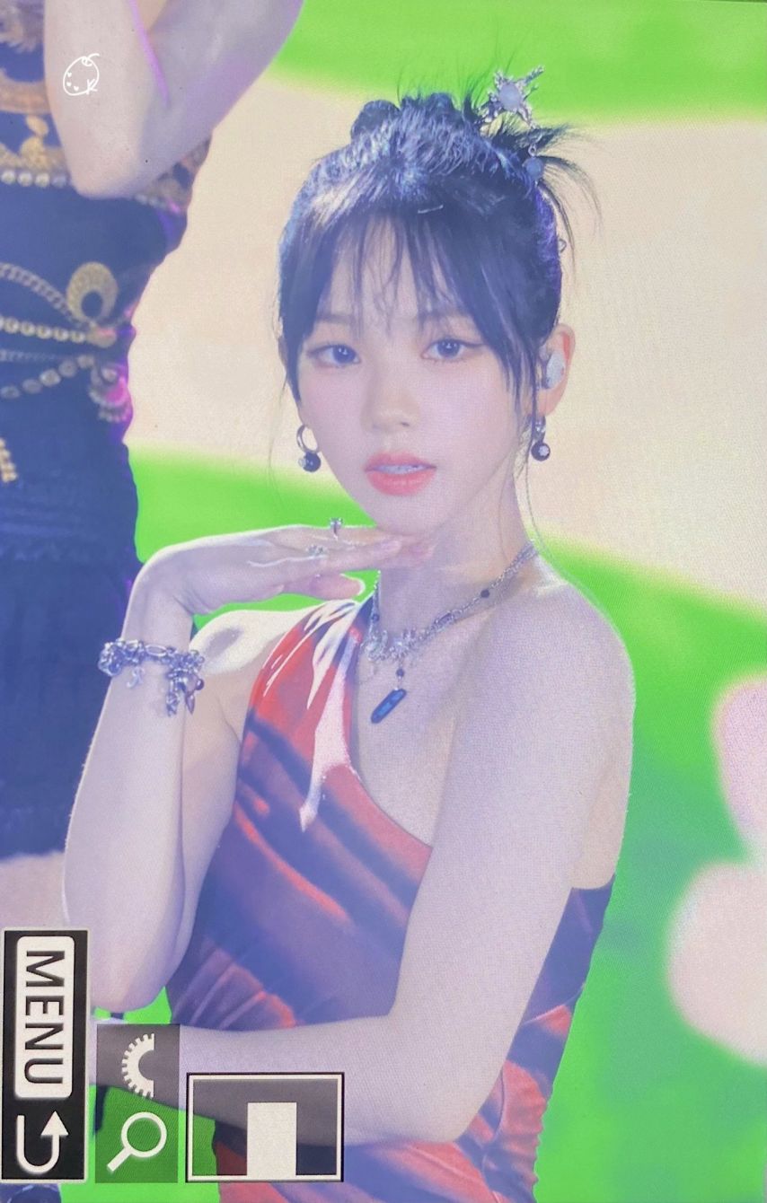 머리올린 흑단발 카리나 미모