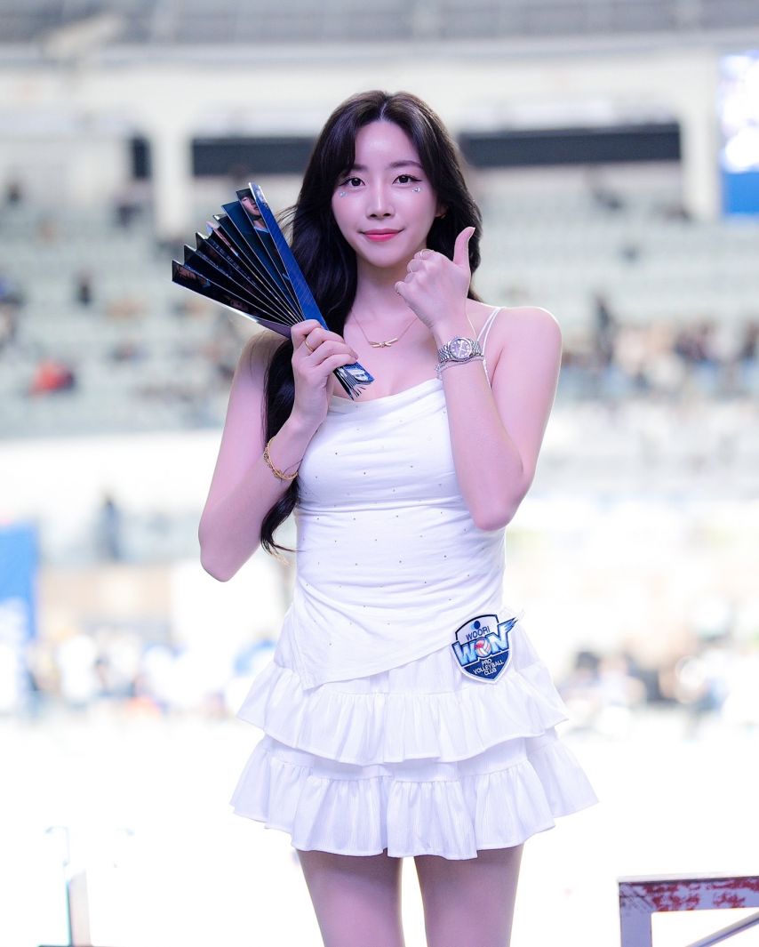 안지현