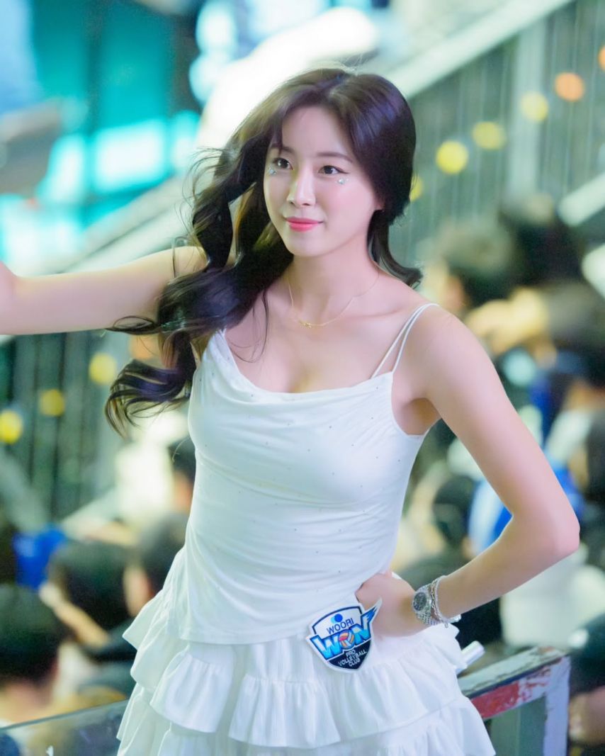 안지현