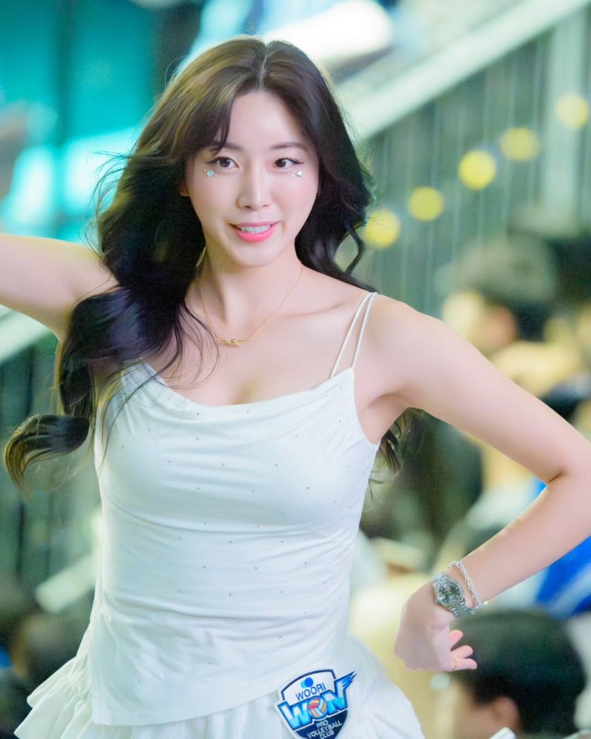 안지현