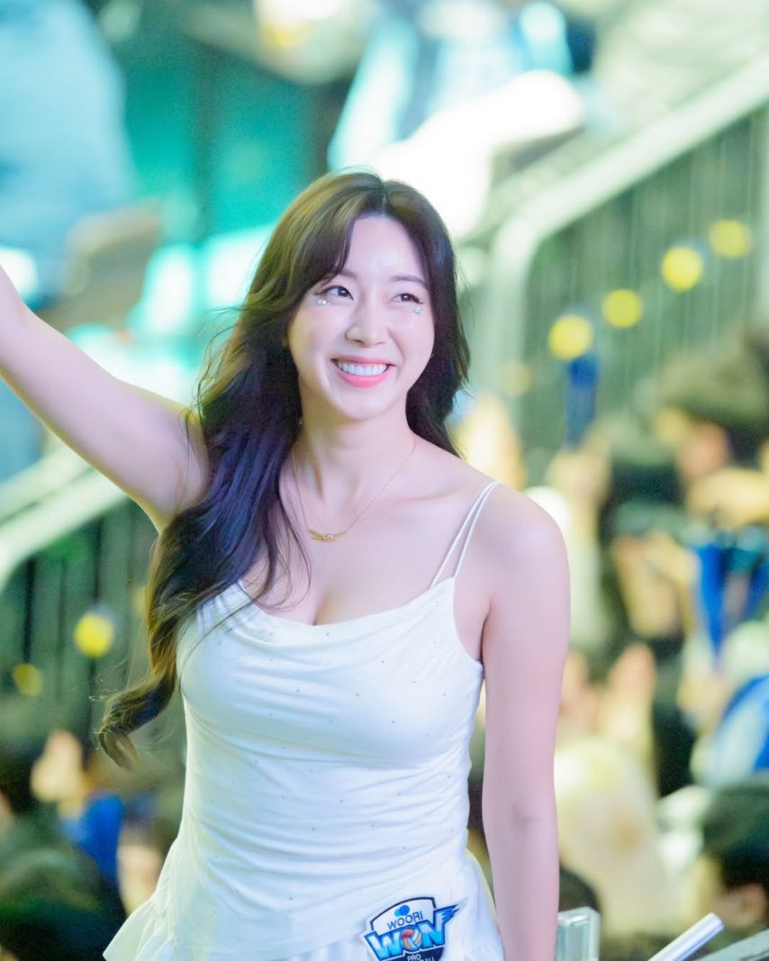 안지현