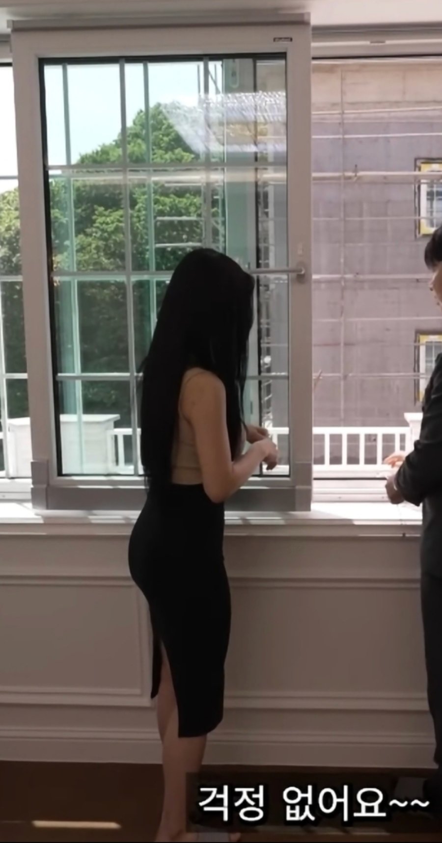 미모와 몸매가 뛰어나신 공인중개사님