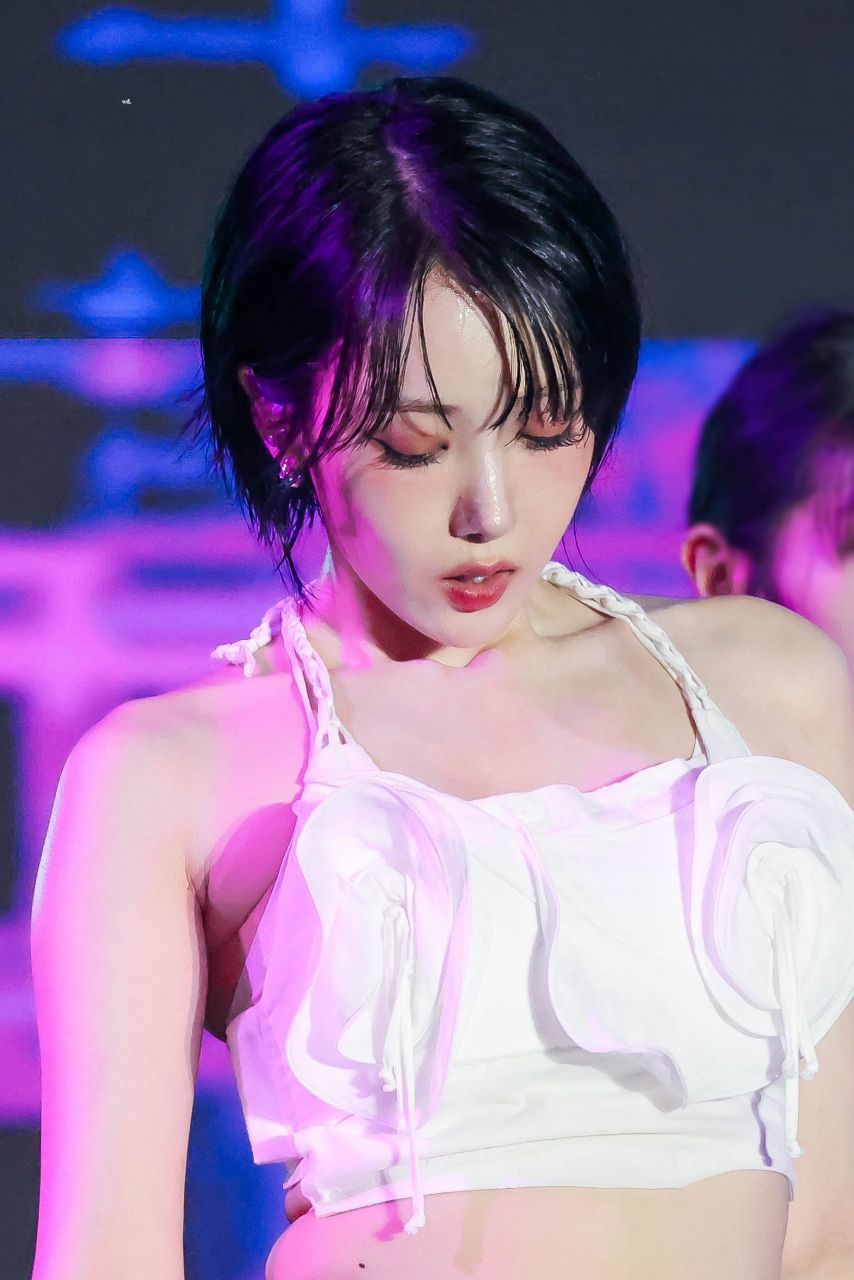 VIVIZ 신비