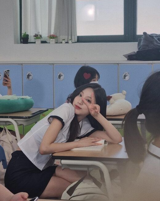 정예인 교복 짤.jpg