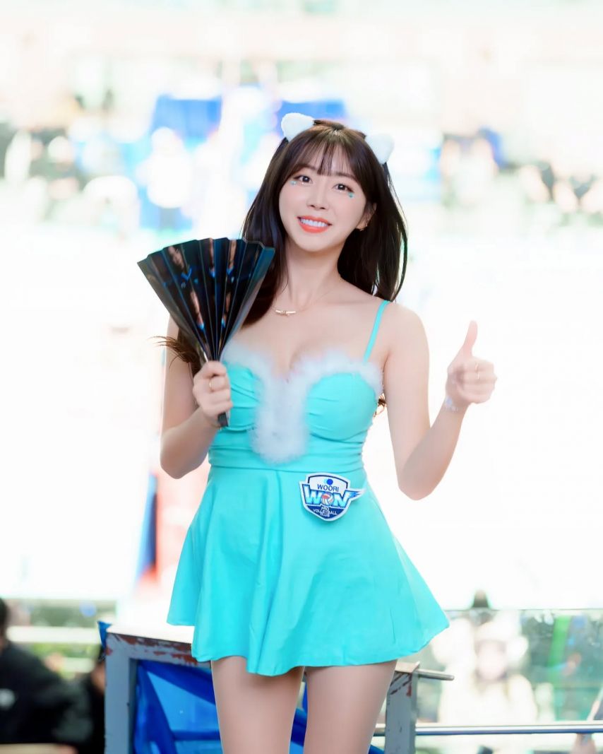 안지현