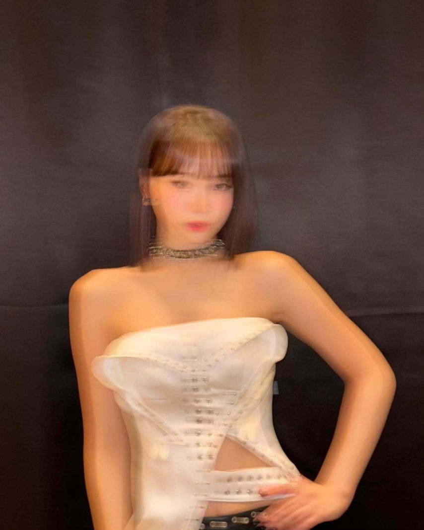 르세라핌 김채원,허윤진,카즈하,홍은채