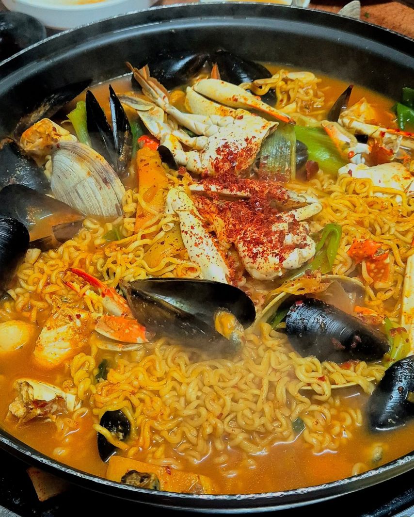 르세라핌 김채원,허윤진,카즈하,홍은채