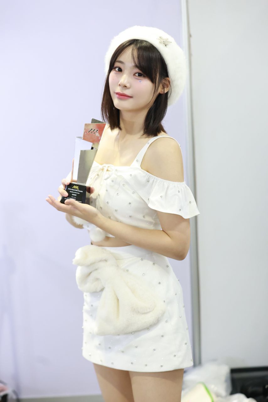 QWER 시연 SNS