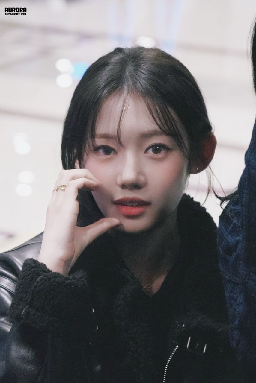 베이비몬스터 로라