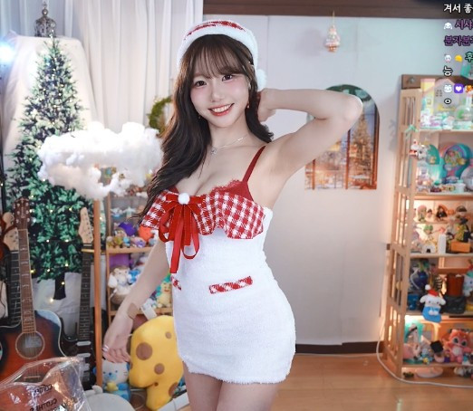 크리스마스 의상 10번 의첸해준 [수련수련] 빨간 브라 가슴골