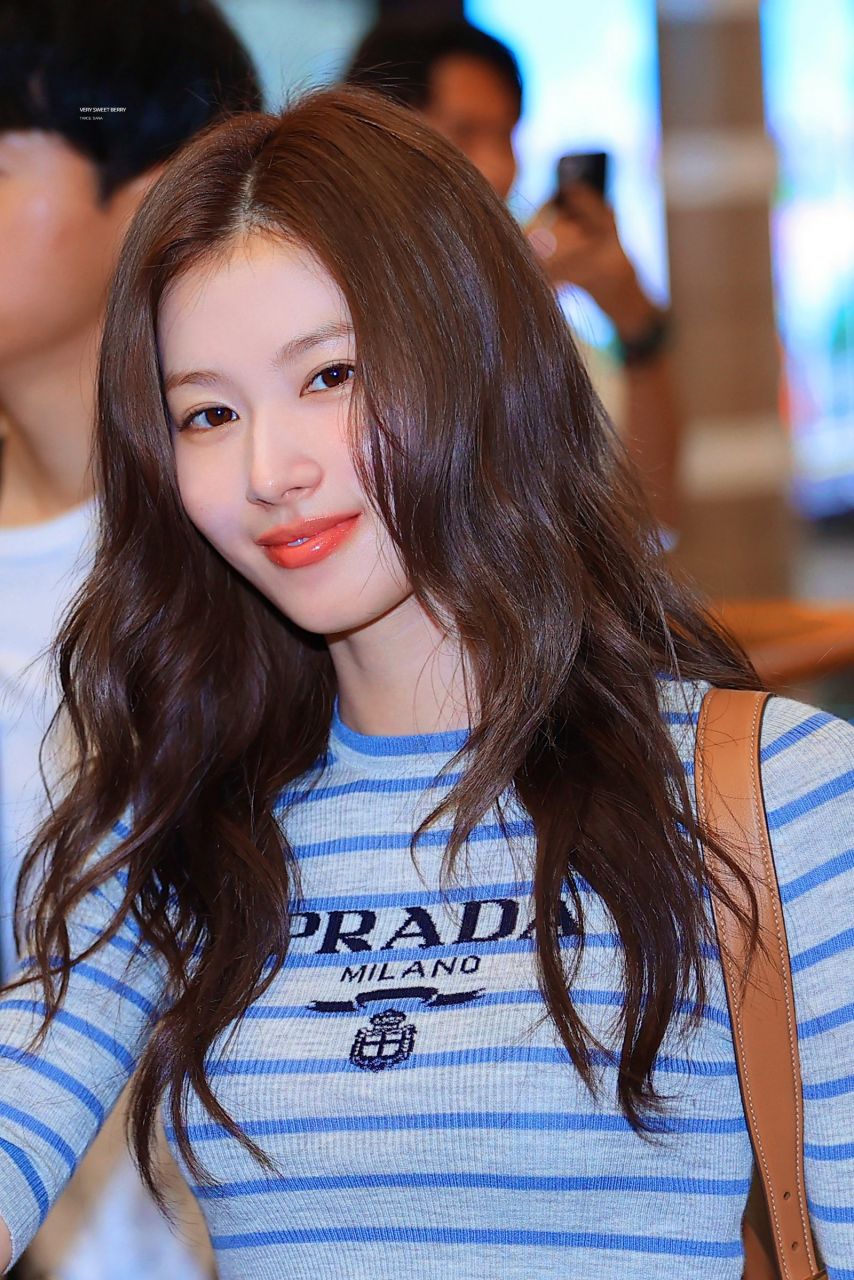 트와이스 사나