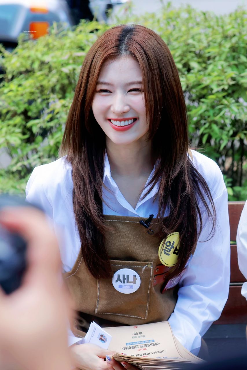 트와이스 사나