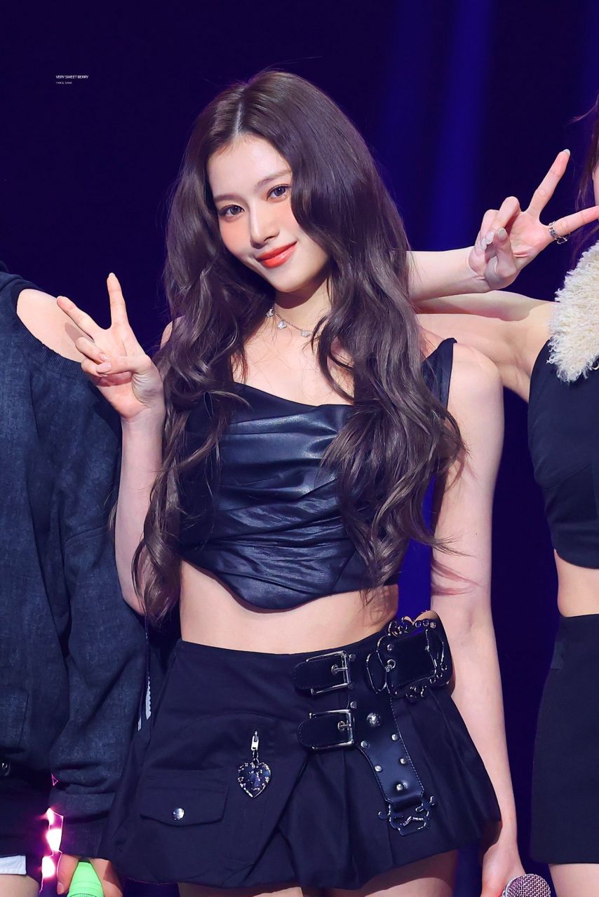 트와이스 사나