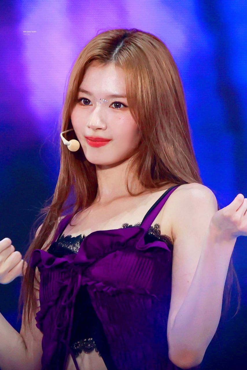 트와이스 사나
