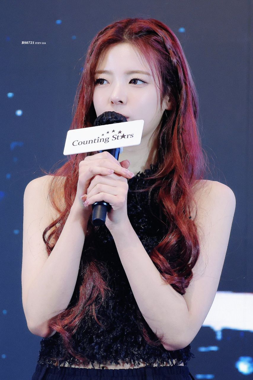 ITZY 리아