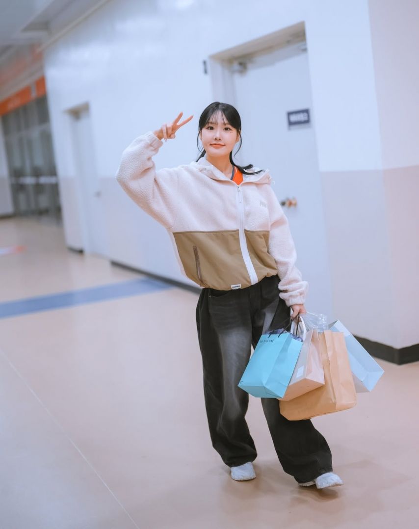 최홍라