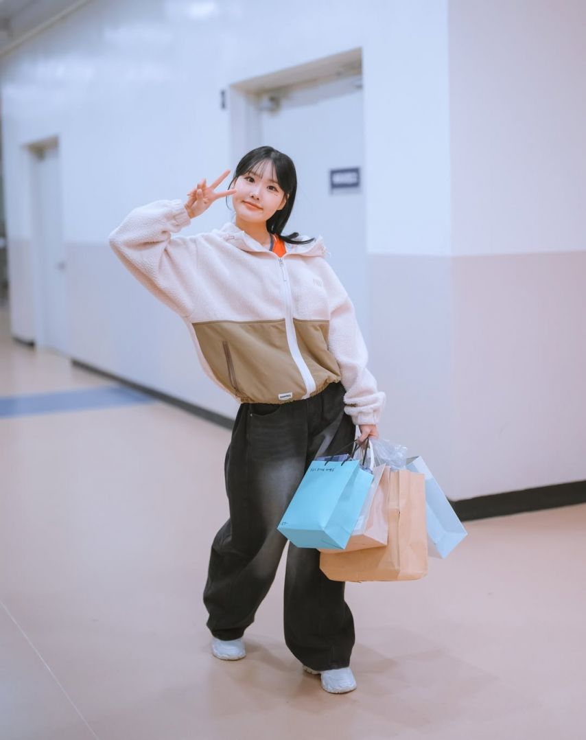 최홍라