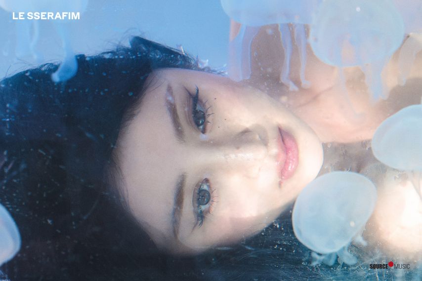 르세라핌 허윤진 ‘해파리’ Photo Sketch