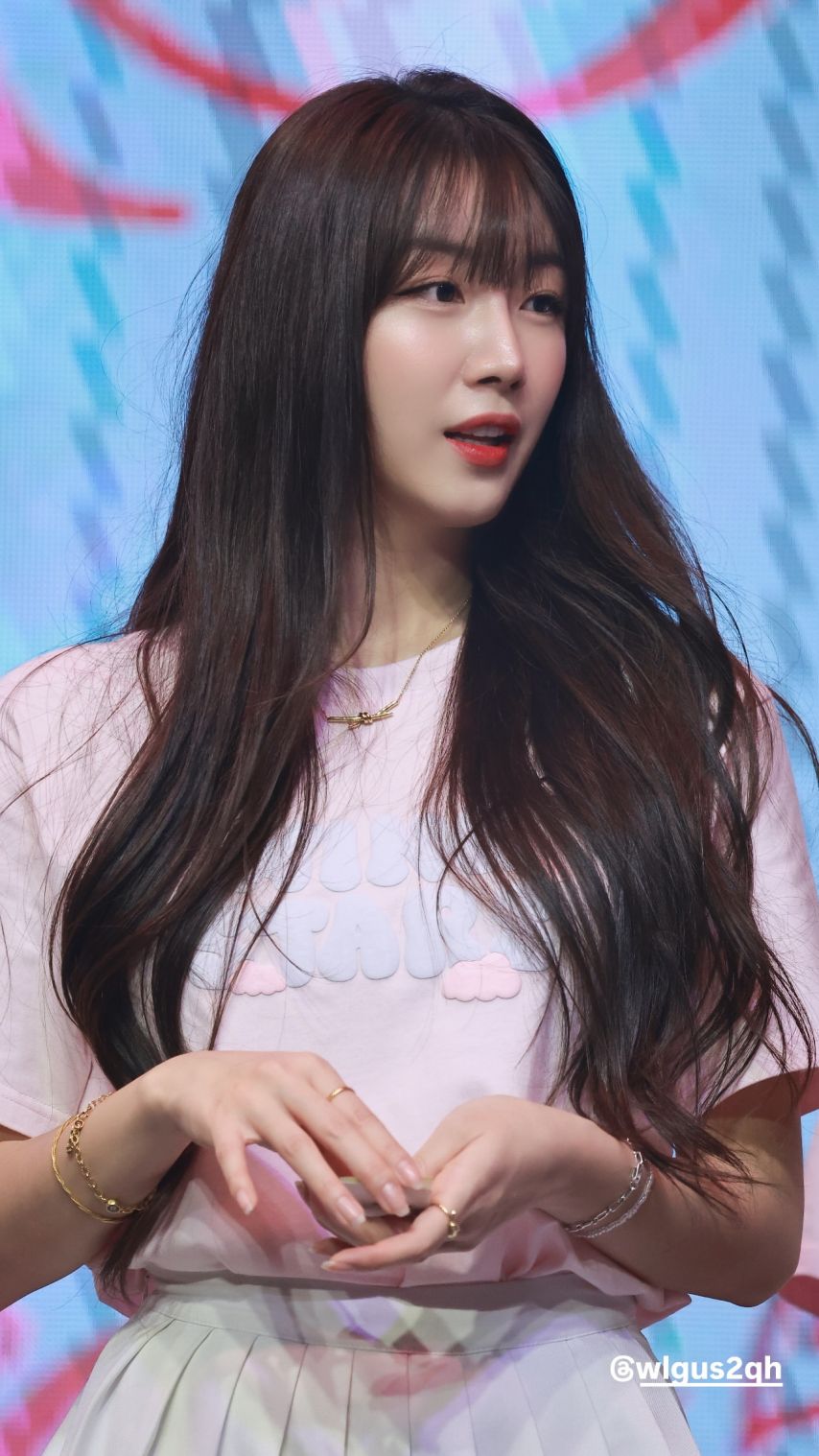안지현