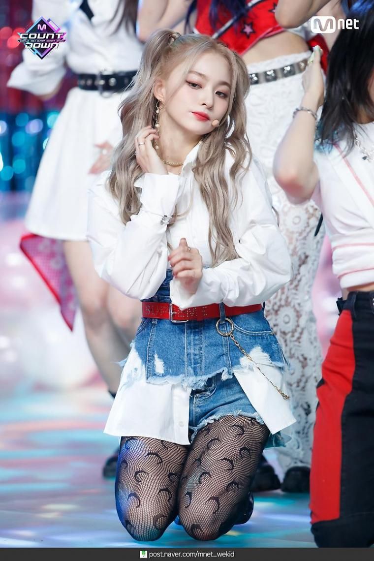 프로미스나인 이나경