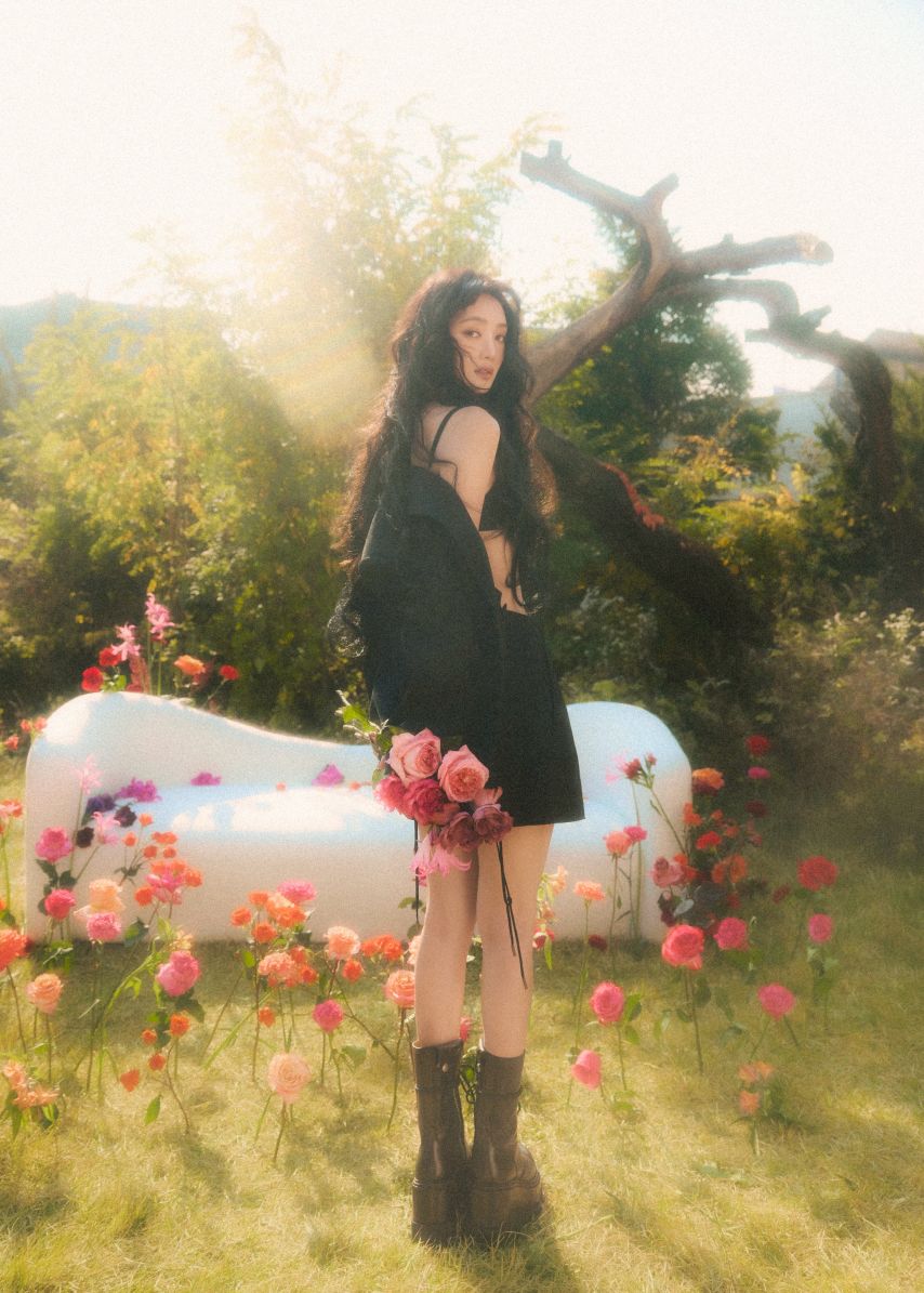 아이들 민니 1st Mini Album [HER] Concept Image