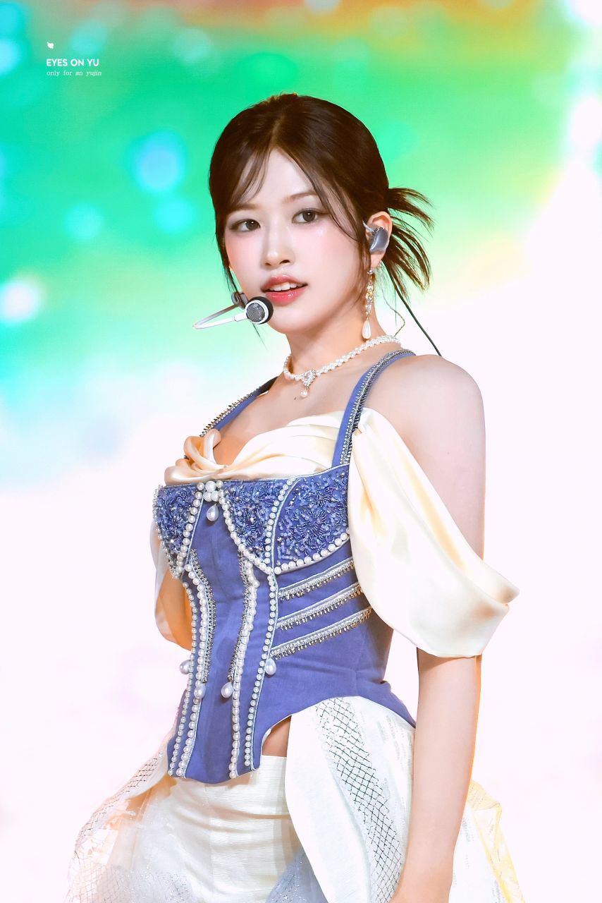 아이브 안유진