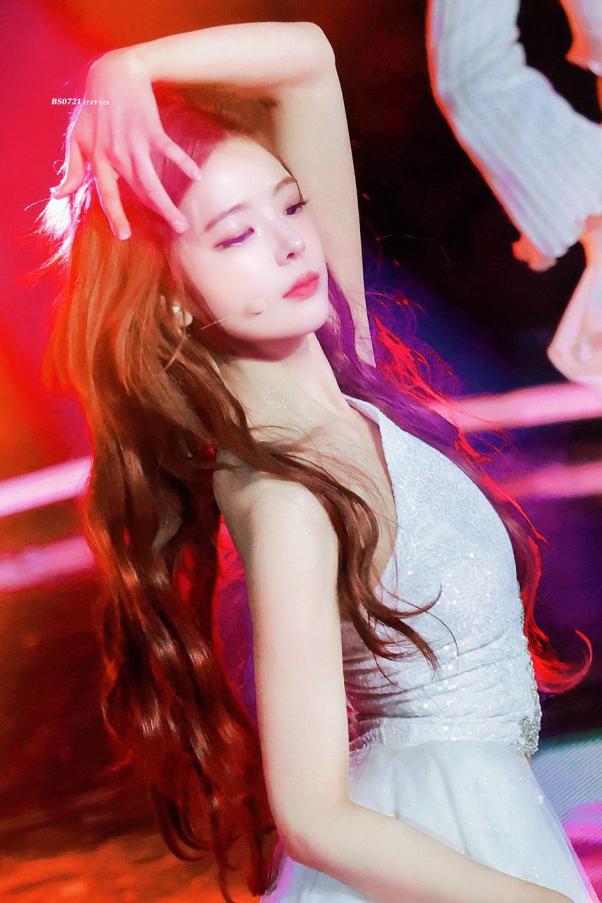 ITZY 리아
