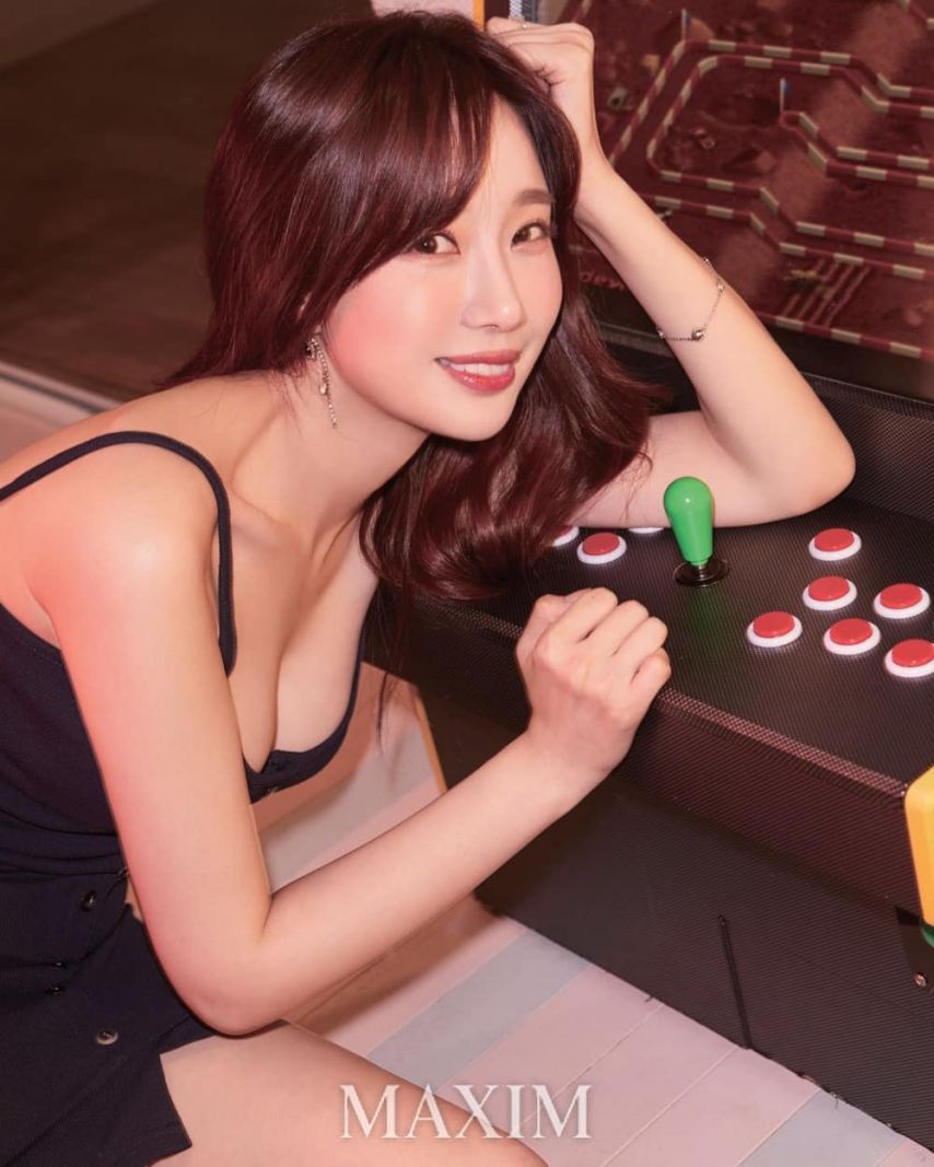 전 글래머 기상 캐스터 신예지 비키니 몸매