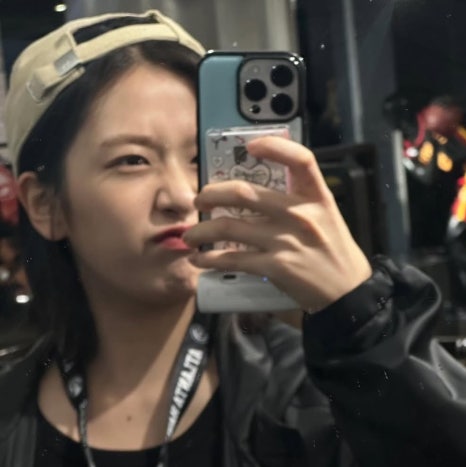 (약스)안유진 거울 셀카