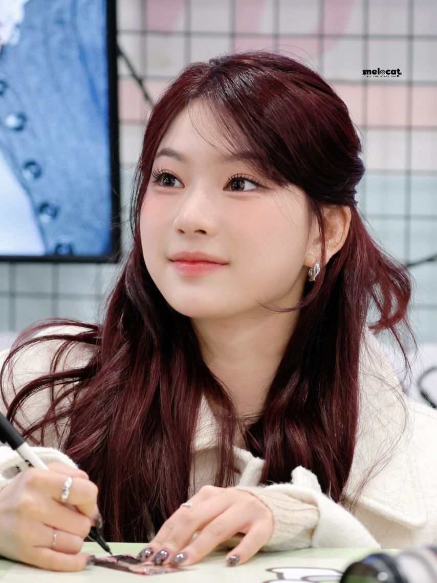 스테이씨 아이사