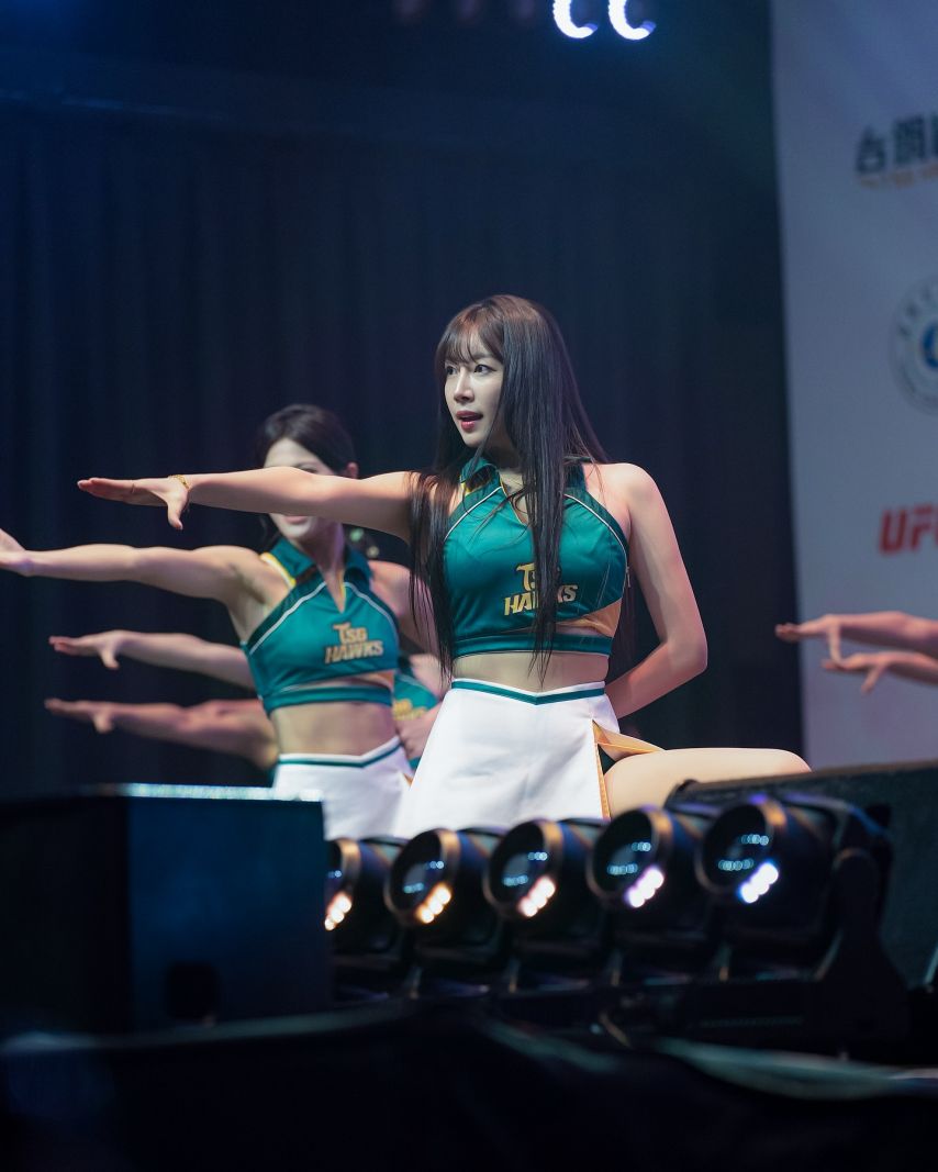 안지현