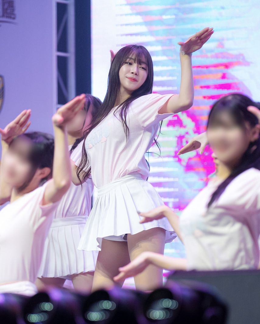 안지현