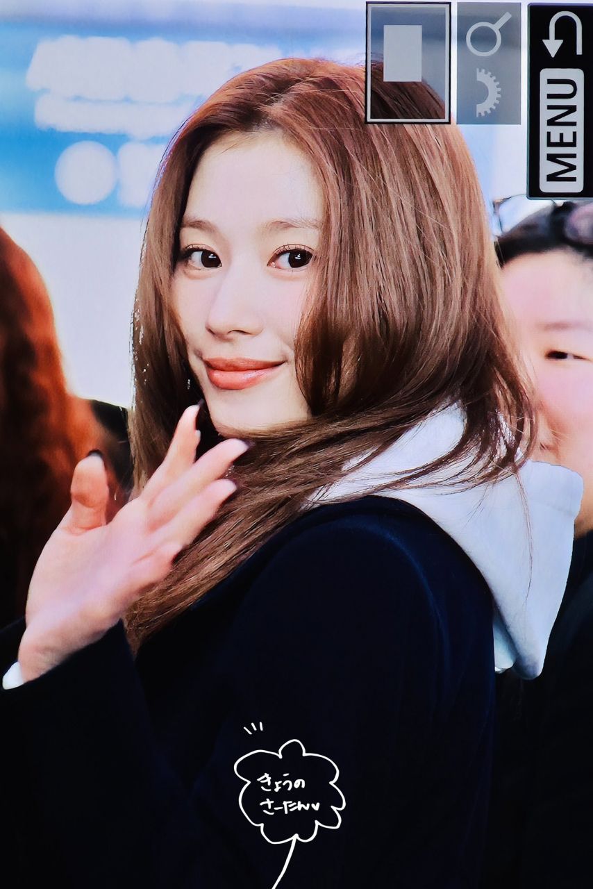 오늘 출국하는 트와이스 사나