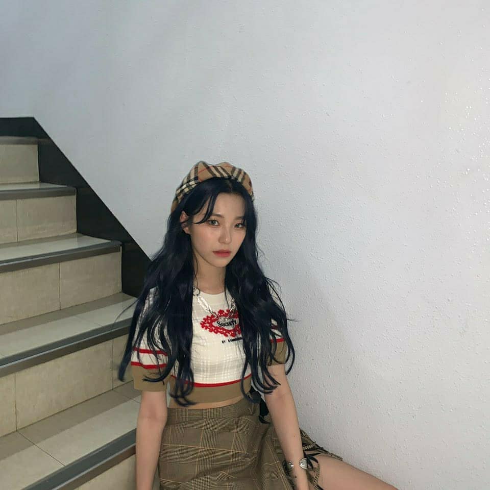 프로미스나인 지헌
