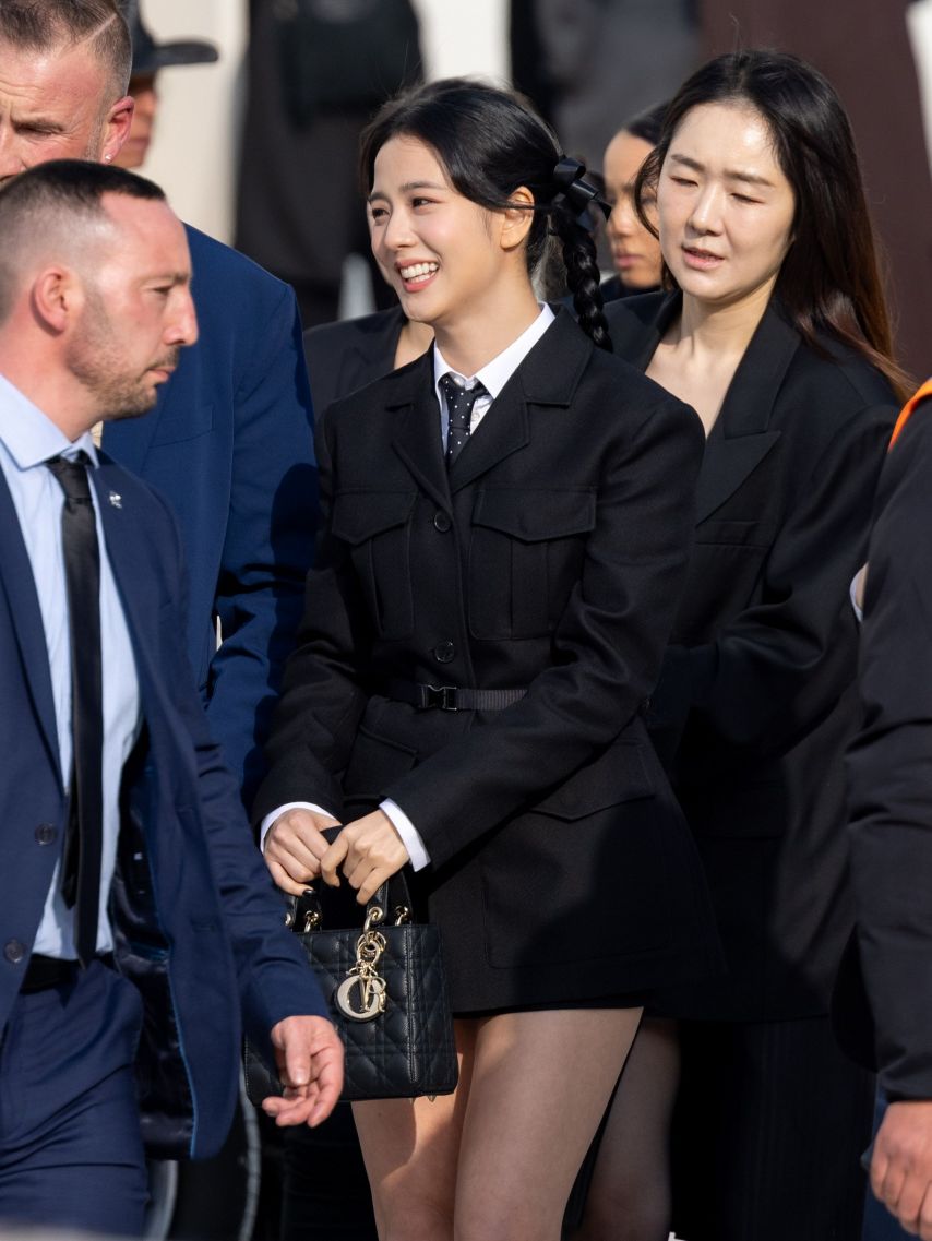 블핑 지수 디올 고화질