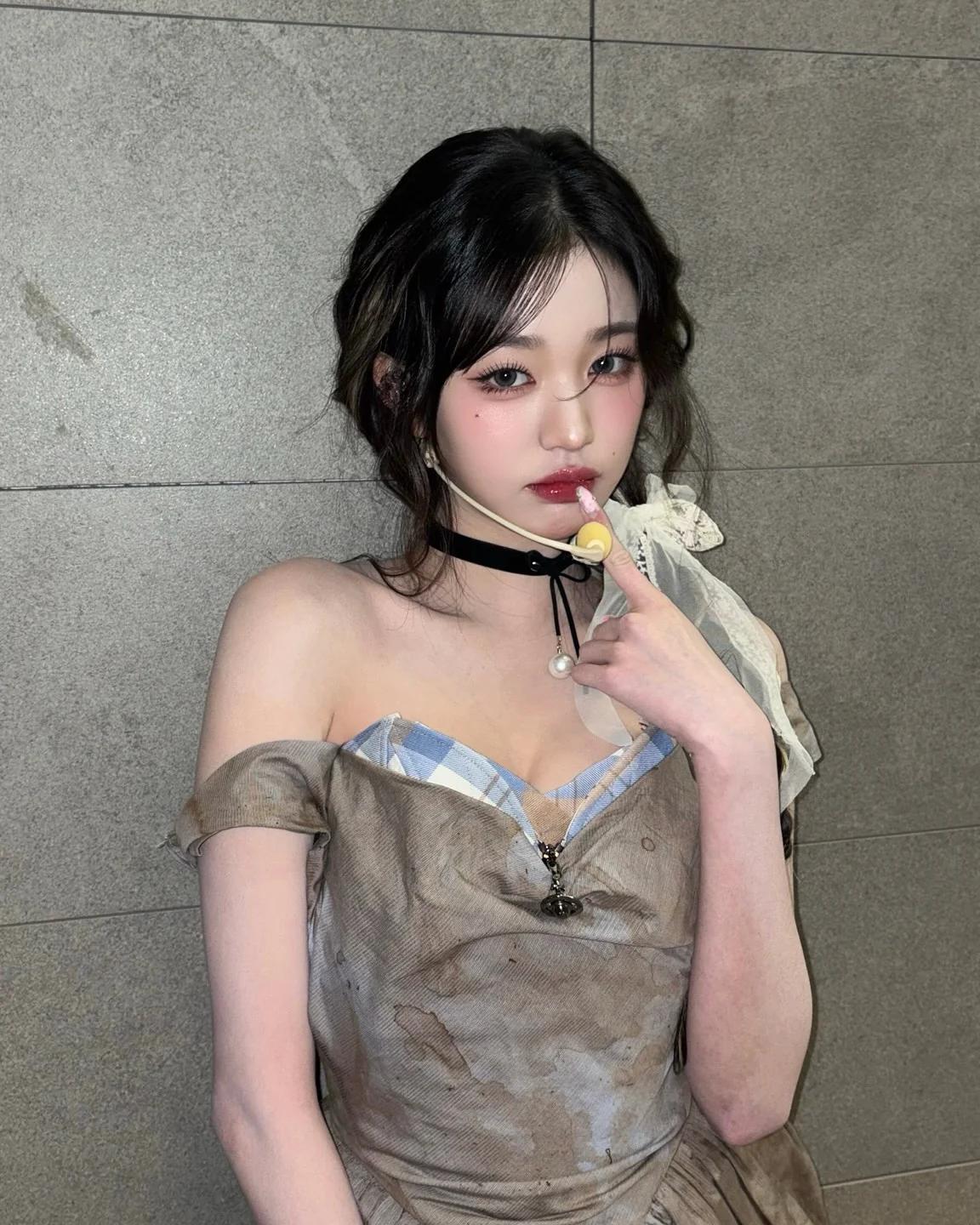 잔망스러운 표정으로 챌린지 찍는 아이브 장원영 과감한 윗슴골