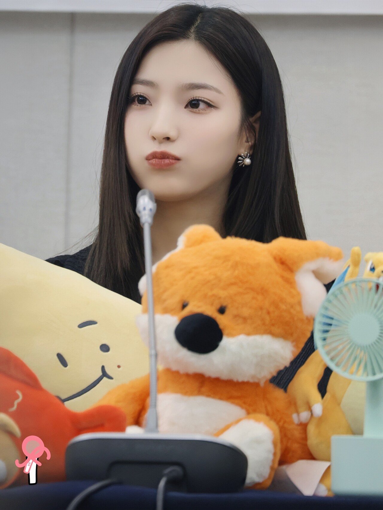 프로미스나인 새롬