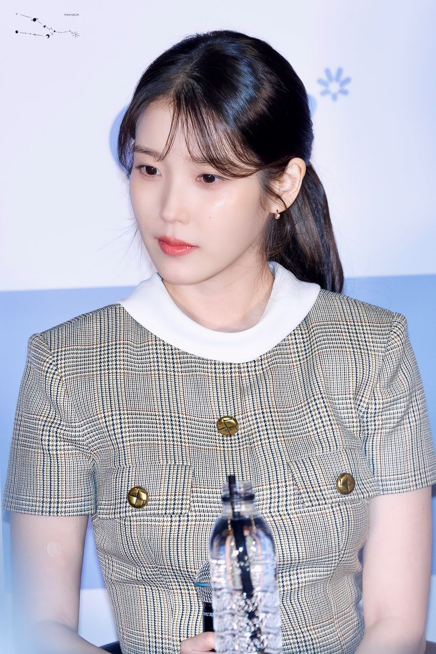 아이유 250126