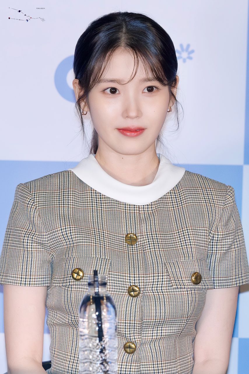 아이유 250126