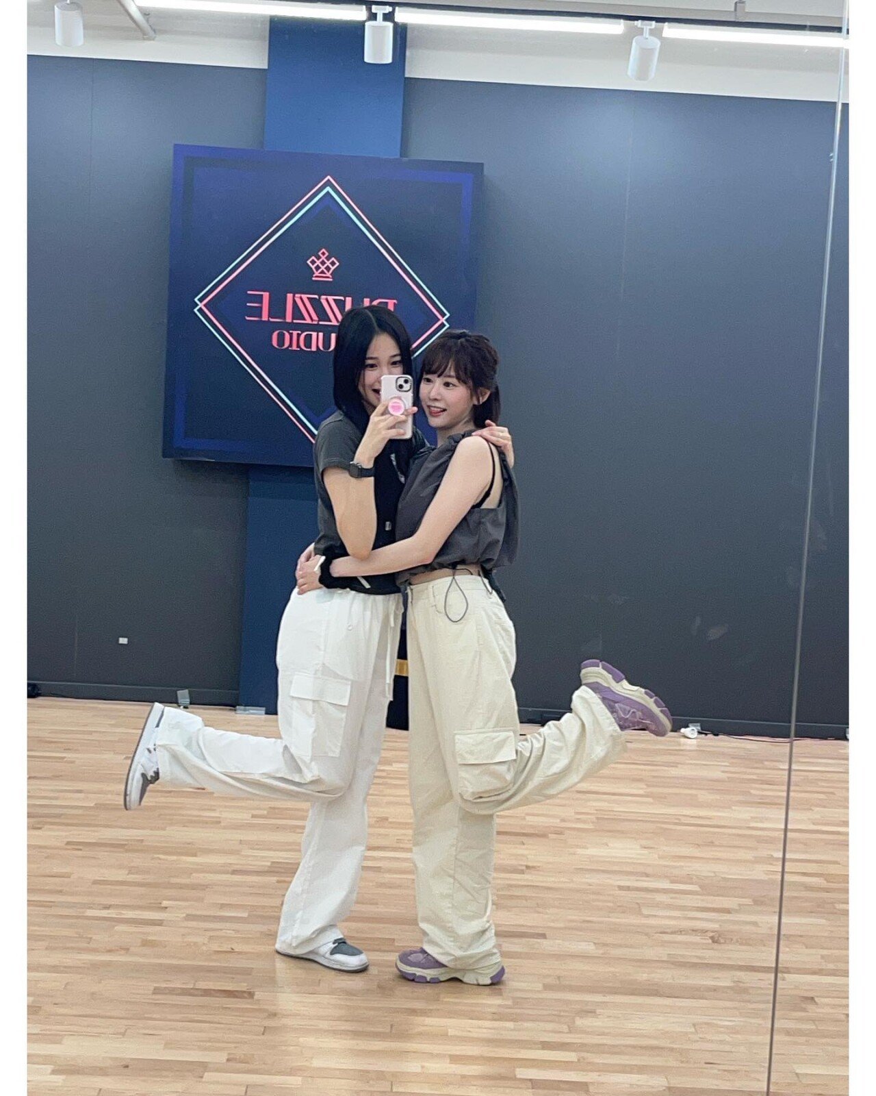 위클리 지한