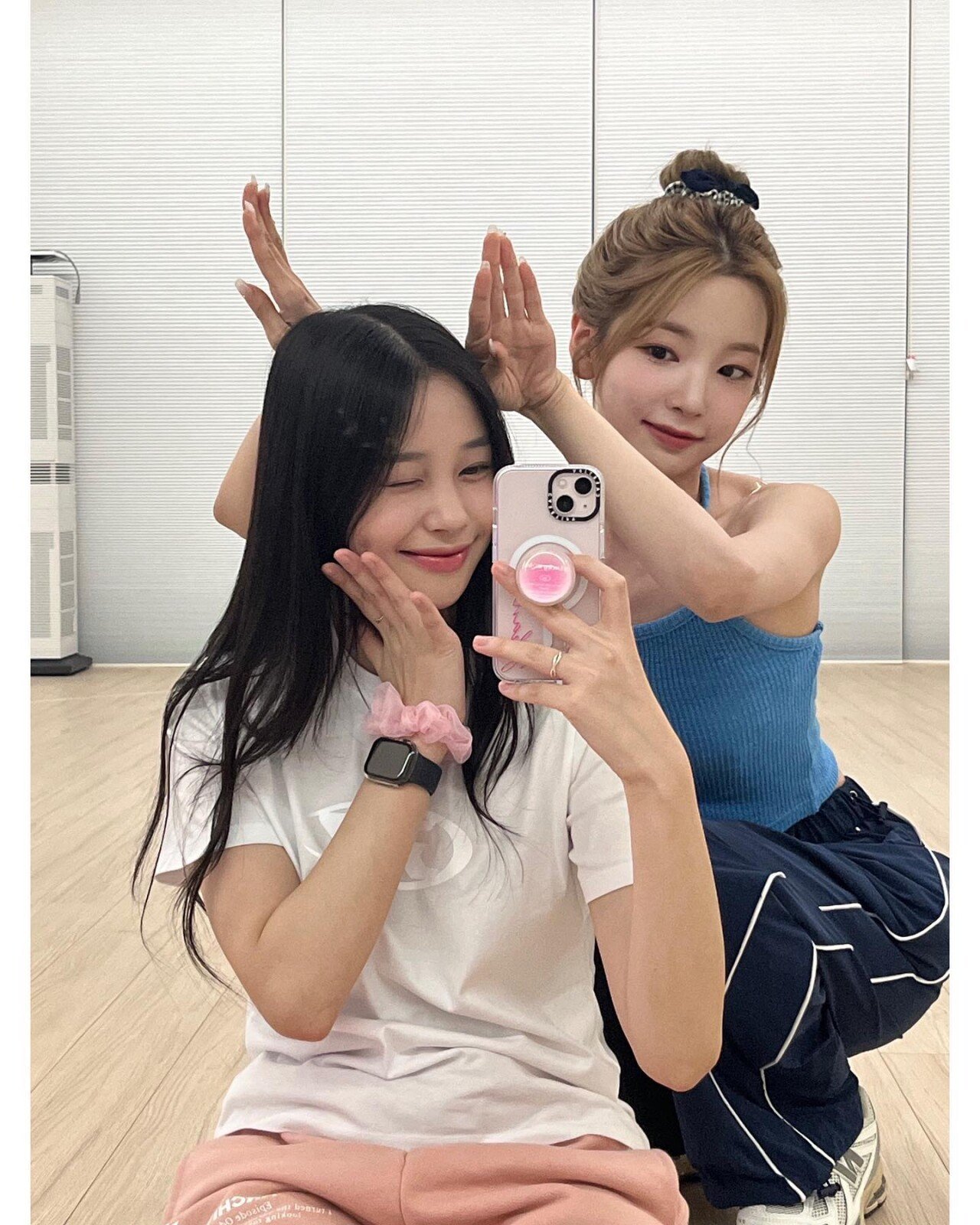 위클리 지한