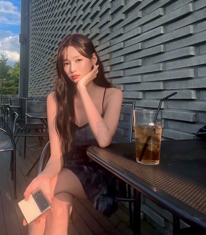 릴스 여신 유나몽.jpg